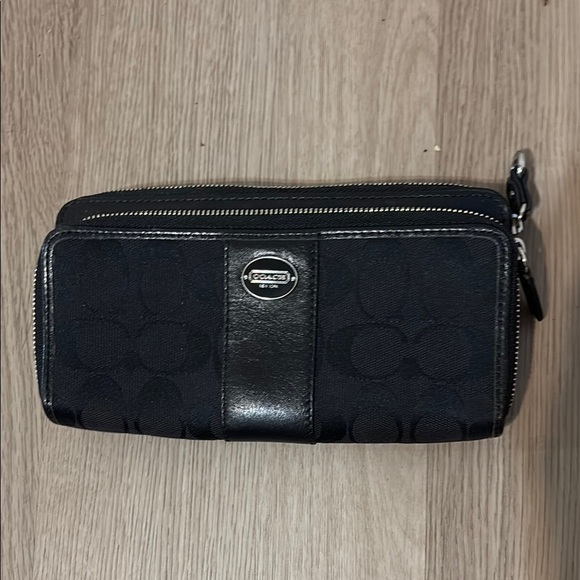 Coach Black Wallet - Picture 1 of 3